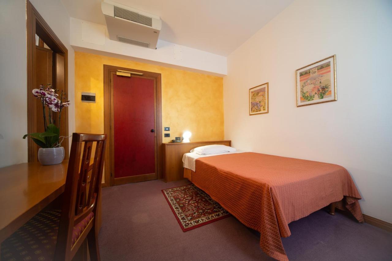 Hotel Cima Conegliano Exteriör bild