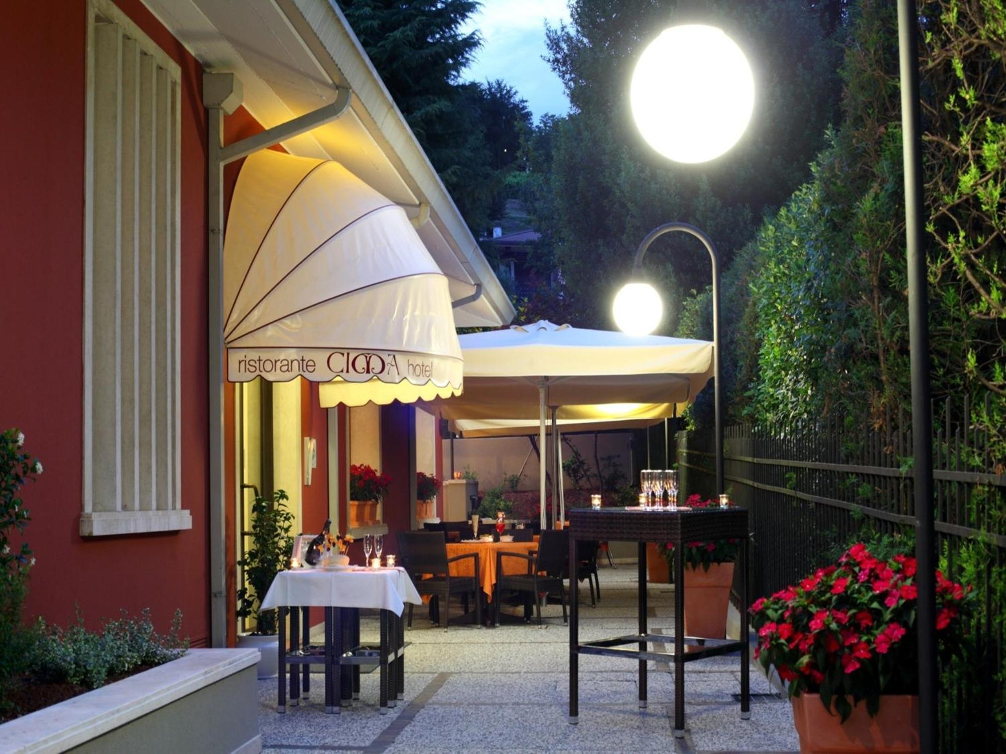Hotel Cima Conegliano Exteriör bild